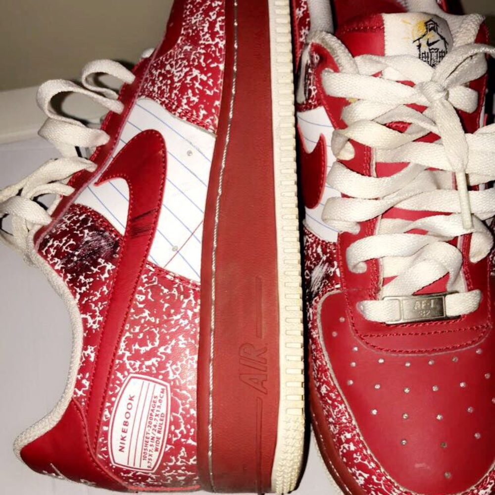 Notebook Nike sneakers